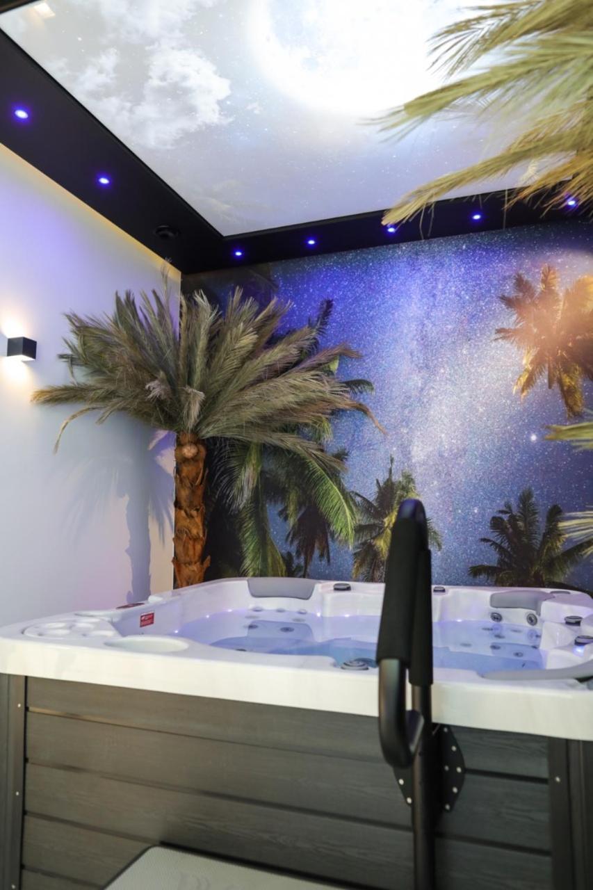 Apartament Ksiezycowy Z Jacuzzi Nowy Sącz Exterior foto